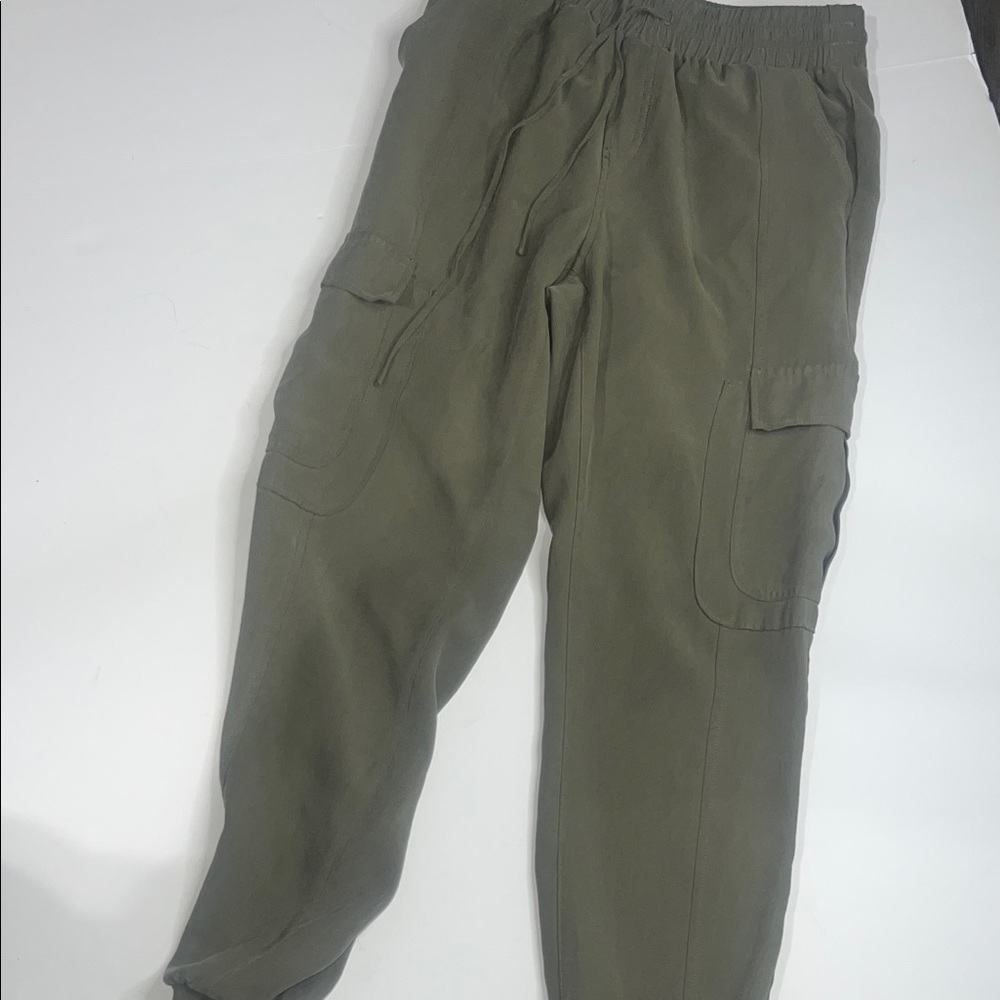 Like New - 3 pack INC Slack-Jogger Pants - Picture 10 of 14